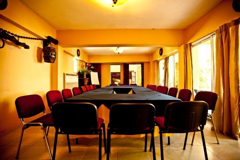 Prince Hotel بورت أو برنس المظهر الخارجي الصورة