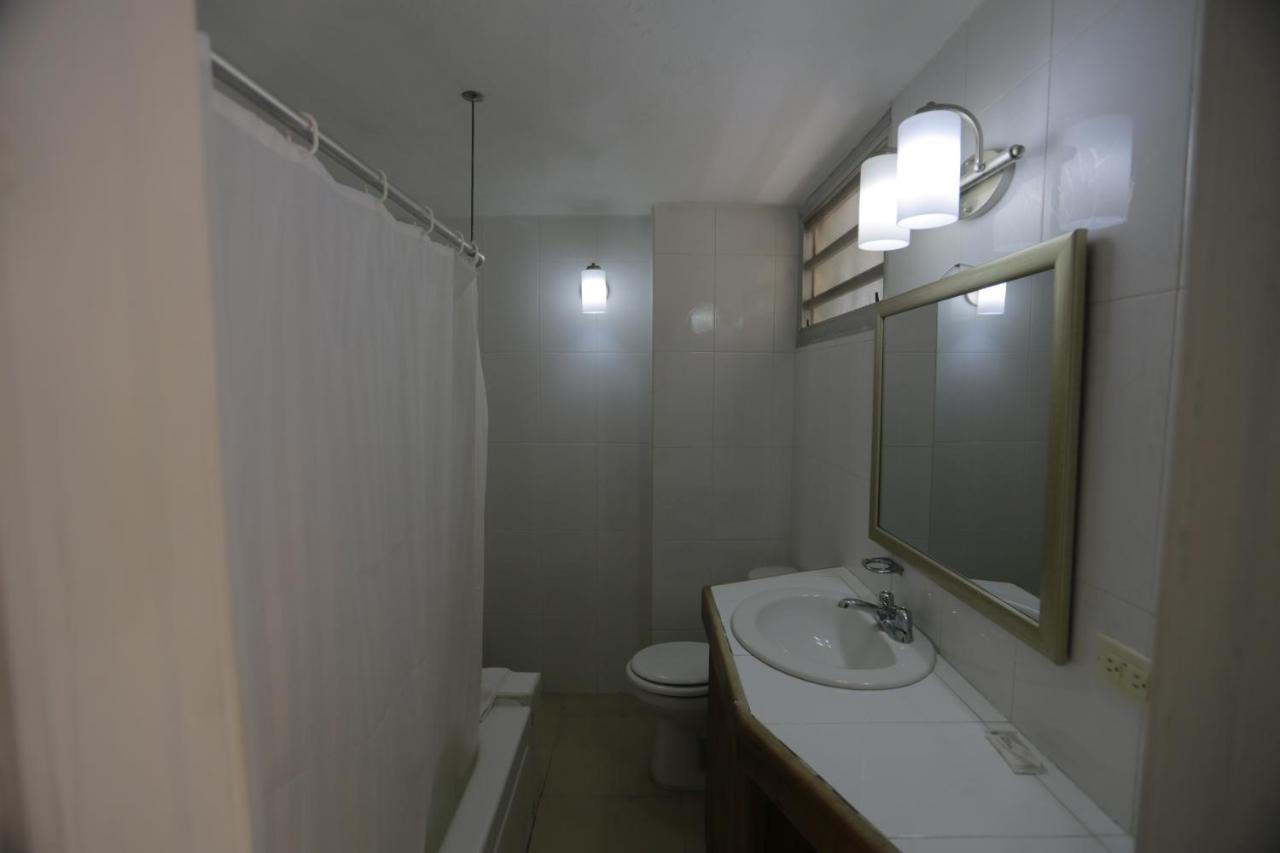 Prince Hotel بورت أو برنس المظهر الخارجي الصورة